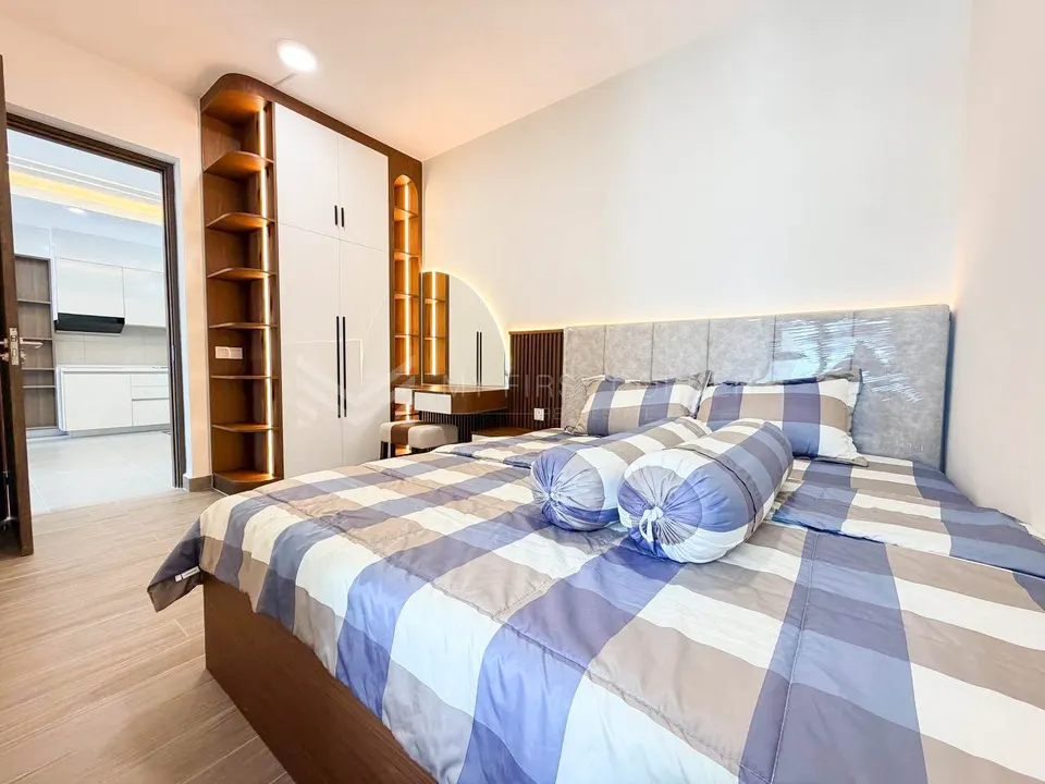 2 bedroom Condo in Urban Village Phase2, photo 6