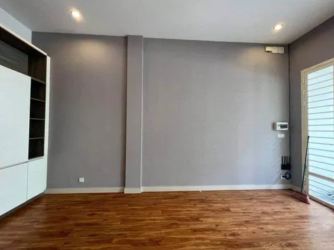 Air-conditioned shophouse rental with Borey service, Boeung Snor, photo 2