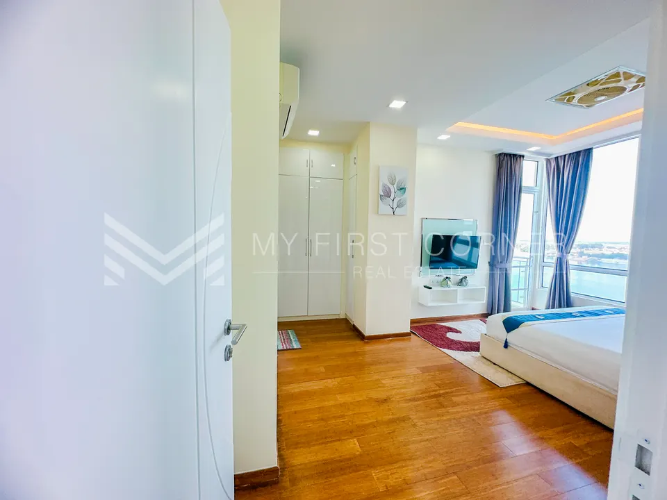 3-Bedroom Condo for Rent in Chroy Changvar, Phnom Penh — photo 10