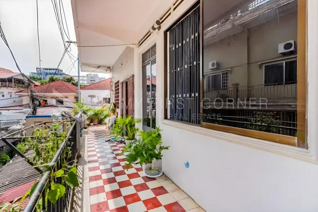1-Bedroom Apartment for Rent in Daun Penh, Phnom Penh — photo 6