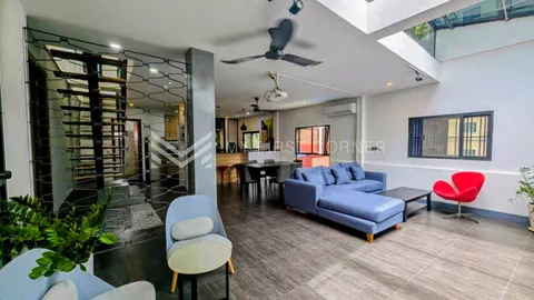 3-Bedroom Apartment for Rent in Daun Penh, Phnom Penh — photo 2