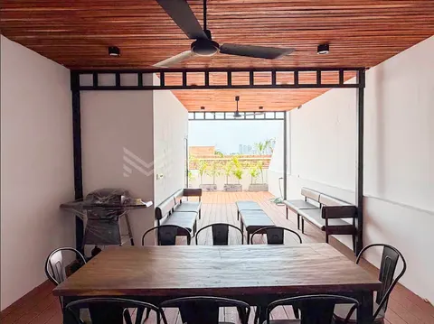 4-Bedroom Apartment for Rent in Daun Penh, Phnom Penh — photo 3