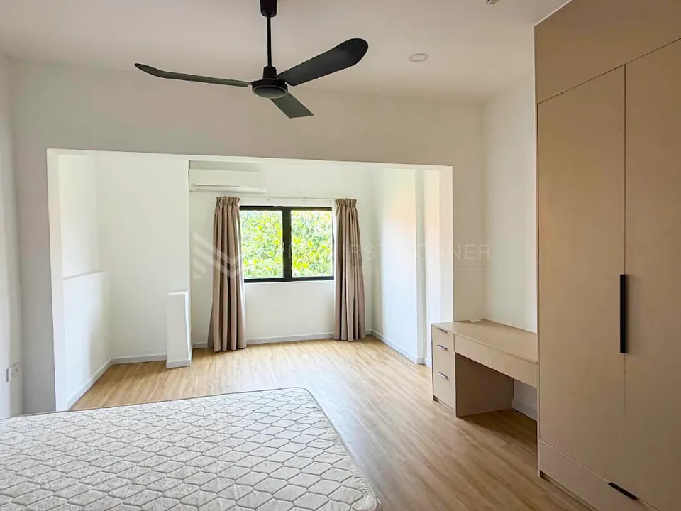 4-Bedroom Apartment for Rent in Daun Penh, Phnom Penh — photo 6