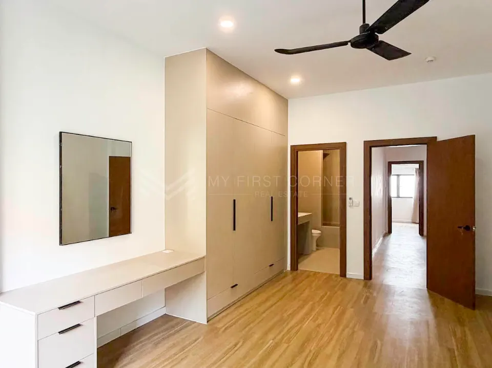 4-Bedroom Apartment for Rent in Daun Penh, Phnom Penh — photo 7