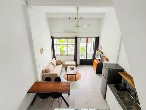 Duplex 2 bedroom Renovated apartment for rent in Daun Penh, photo 3