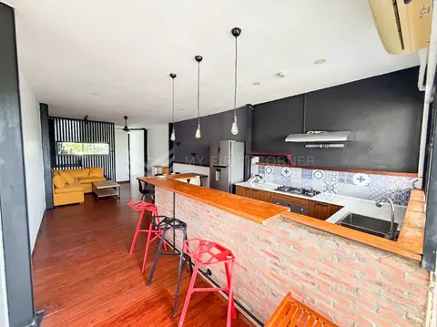 Duplex 3-bedroom Renovated apartment for rent in Tonle Bassac, photo 2