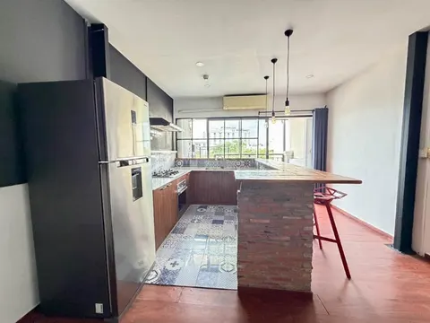 Duplex 3-bedroom Renovated apartment for rent in Tonle Bassac, photo 3