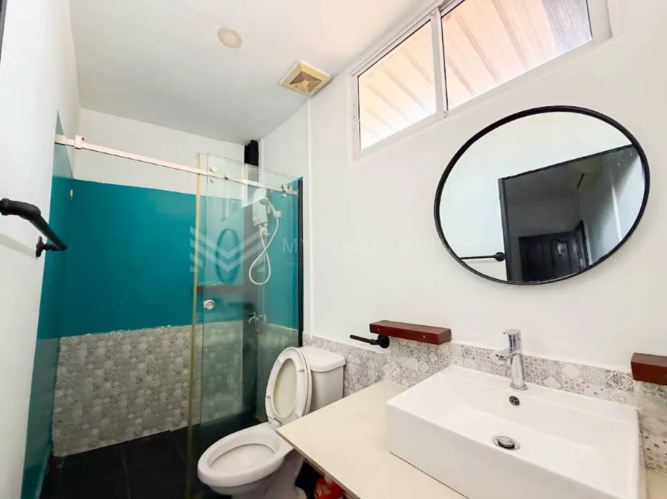 Duplex 3-bedroom Renovated apartment for rent in Tonle Bassac, photo 7