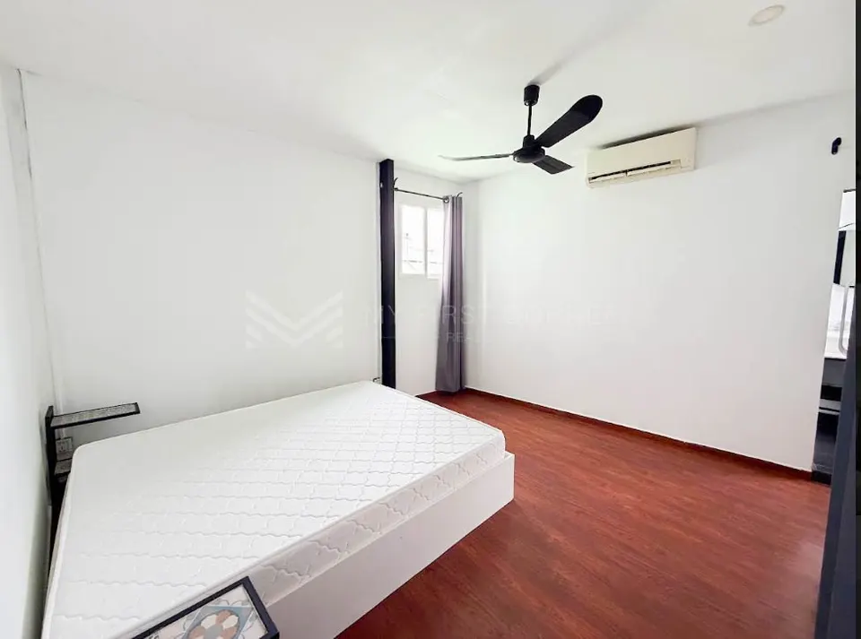 Duplex 3-bedroom Renovated apartment for rent in Tonle Bassac, photo 8