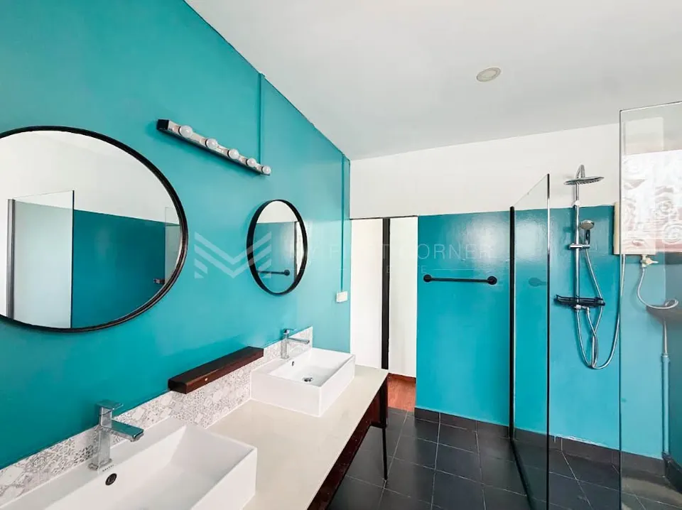 Duplex 3-bedroom Renovated apartment for rent in Tonle Bassac, photo 13