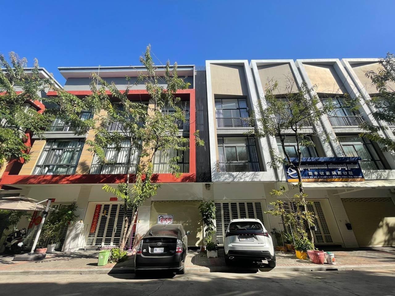 Four Bedroom Furnished Shophouse to Let, Veal Sbov, main photo