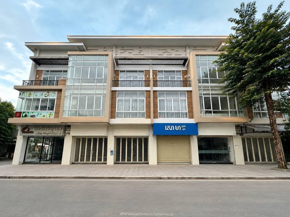Move-In Ready Rental Home Near Boeung Snor Condos