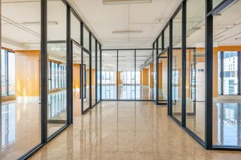 Office for Rent on Mao Tse Toung Blvd, photo 2