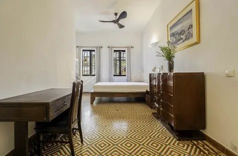 Renovated 2 Bedroom apartment for rent in Daun Penh riverside, photo 2