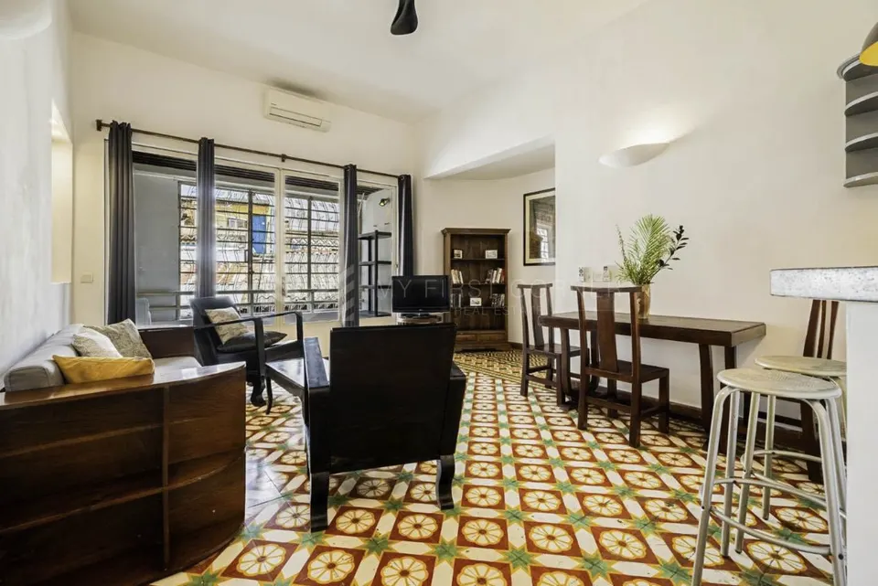 Renovated 2 Bedroom apartment for rent in Daun Penh riverside, photo 6