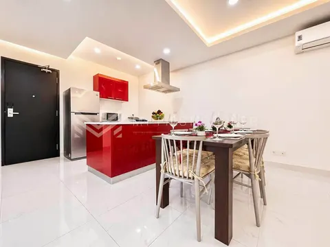 Spacious Three bedroom service apartment for rent in BKK1, photo 2