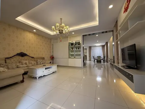 Spacious Three-Storey Twin Villa To Rent, Veal Sbov, photo 3
