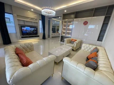Three Bedroom Link Villa Beside the European Garden, photo 2
