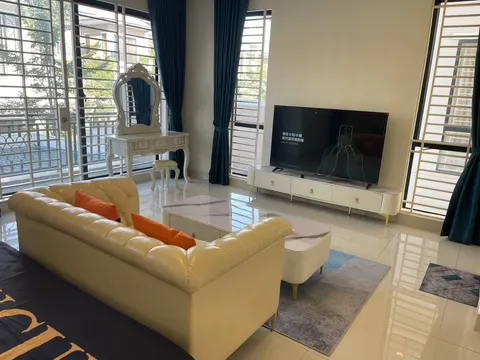 Three Bedroom Link Villa Beside the European Garden, photo 5