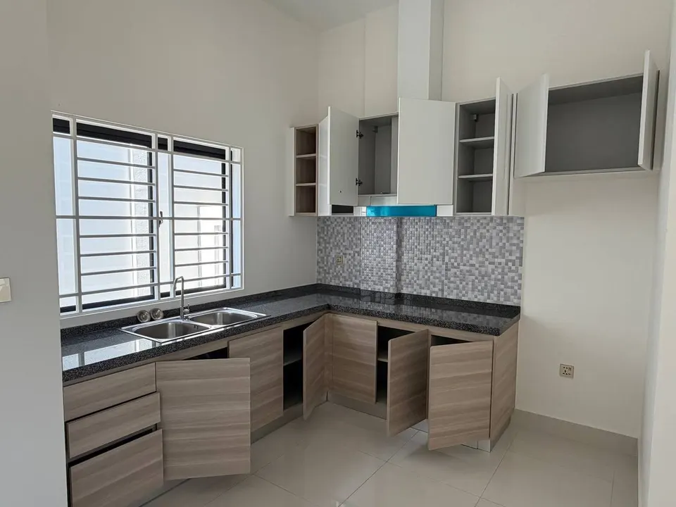 Tidy shophouse rental with fitted kitchen, Borey Peng Huot Boeung Snor, photo 8