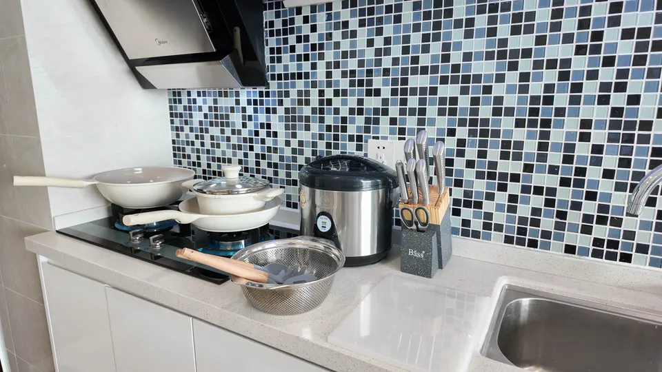 2-Bedroom Apartment for Rent in Tonle Bassac, Phnom Penh — photo 12