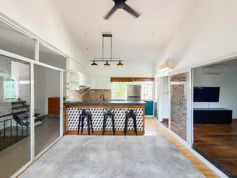 3-Bedroom Apartment for Rent in Tonle Bassac, Phnom Penh — photo 2